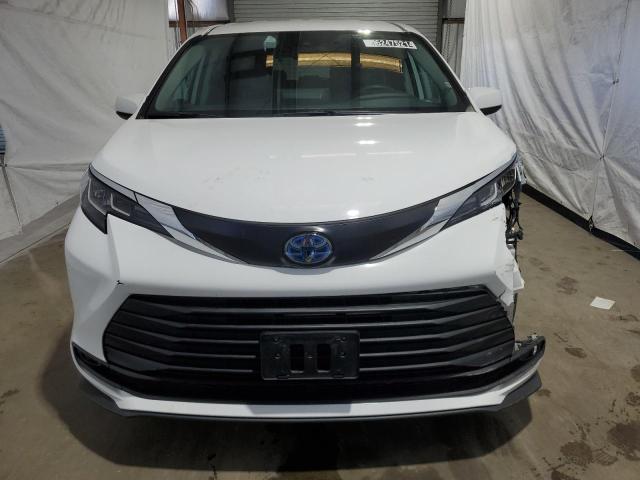 5TDKRKEC3PS161530 - 2023 TOYOTA SIENNA LE WHITE photo 5