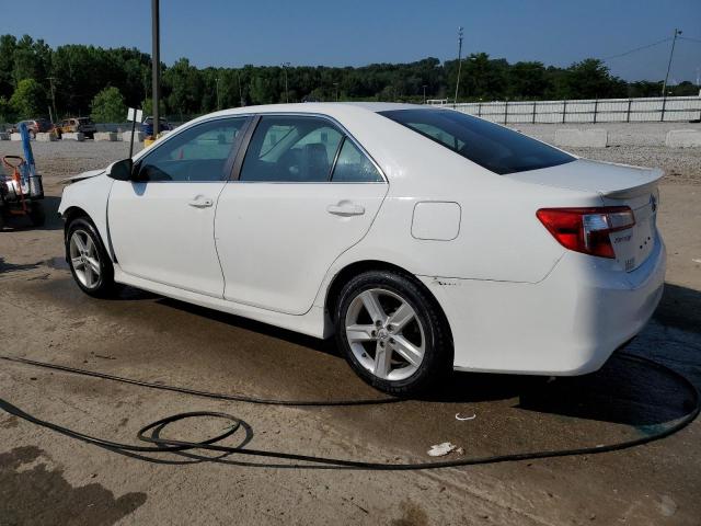 4T1BF1FK5DU666061 - 2013 TOYOTA CAMRY L WHITE photo 2