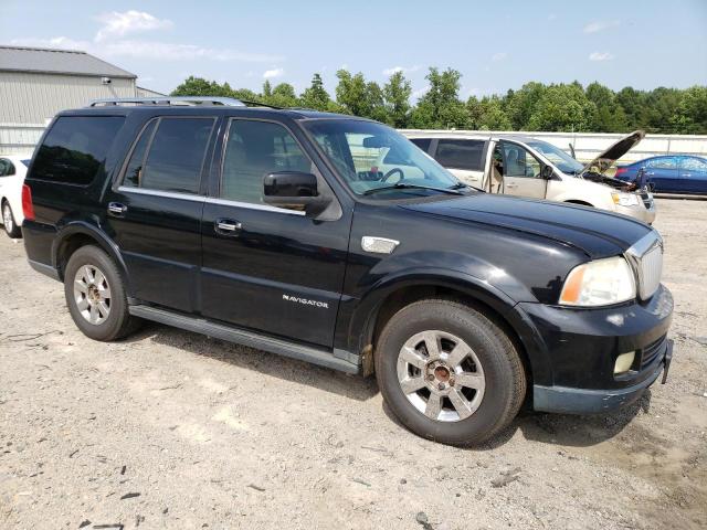 5LMFU28596LJ01001 - 2006 LINCOLN NAVIGATOR შავი ფოტო 4