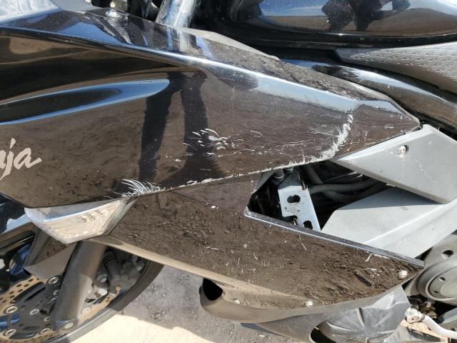 JKAEXEC14BDA72718 - 2011 KAWASAKI EX650 C 黑色 照片 10