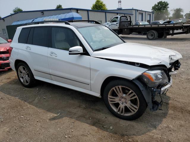 WDCGG8JB9FG354053 - 2015 MERCEDES-BENZ GLK 350 4MATIC WHITE photo 4