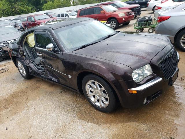 2C3AA63H15H525596 - 2005 CHRYSLER 300C BURGUNDY photo 4