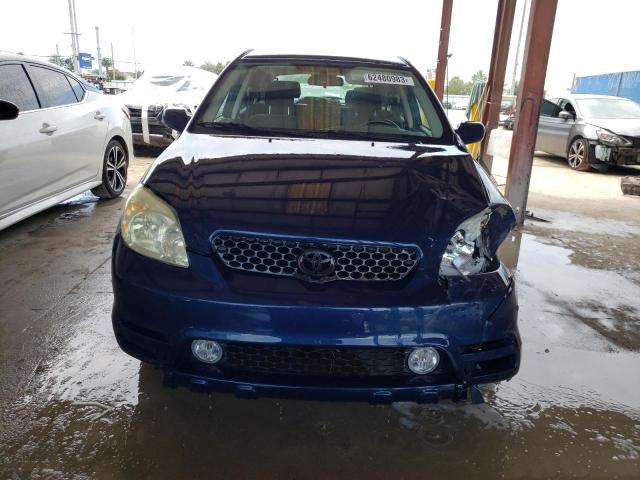 2T1KR32E04C296884 - 2004 TOYOTA COROLLA MA XR BLUE photo 5