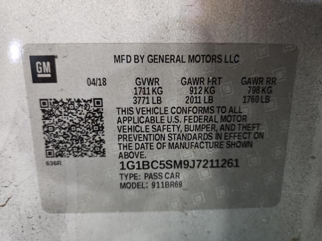 1G1BC5SM9J7211261 - 2018 CHEVROLET CRUZE LS 银色 照片 12