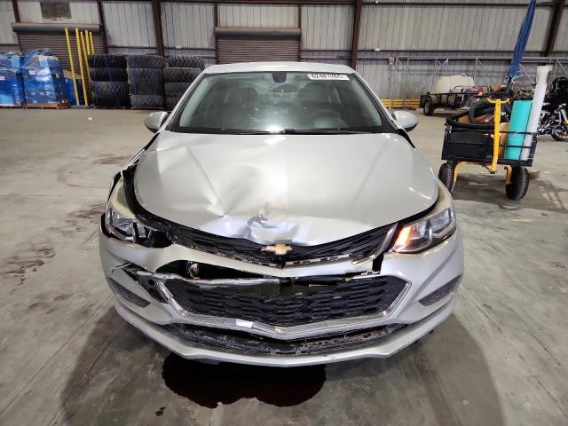 1G1BC5SM9J7211261 - 2018 CHEVROLET CRUZE LS 银色 照片 5