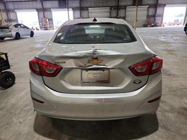 1G1BC5SM9J7211261 - 2018 CHEVROLET CRUZE LS 银色 照片 6