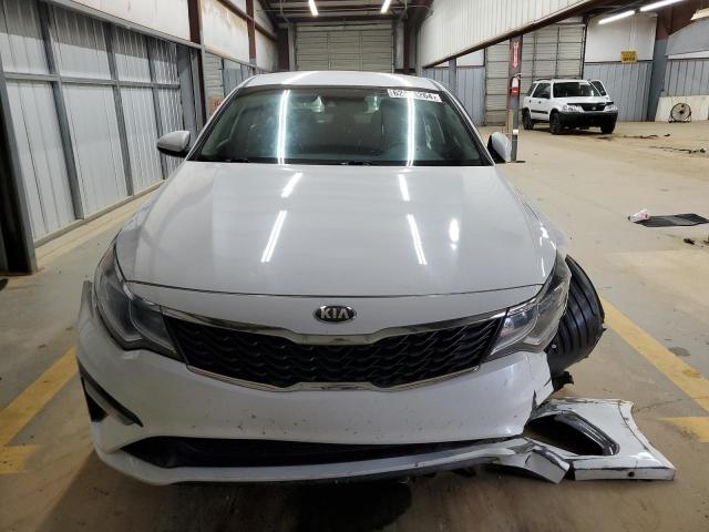 5XXGT4L34LG384290 - 2020 KIA OPTIMA LX WHITE photo 5