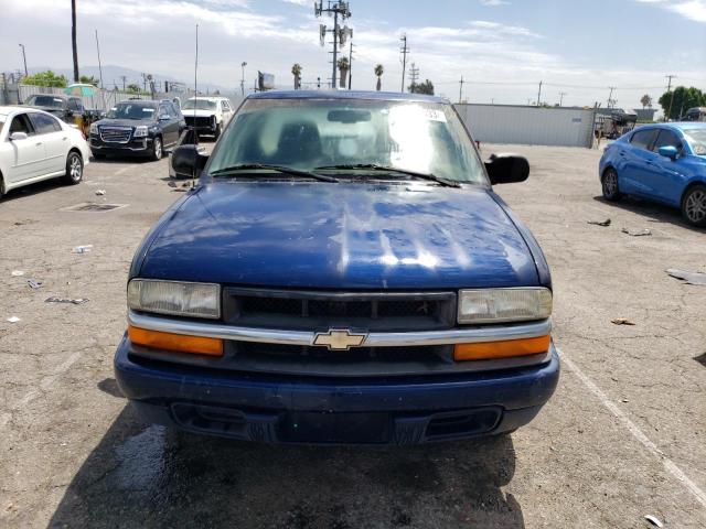 1GCCS1458YK250069 - 2000 CHEVROLET S TRUCK S10 BLUE photo 5