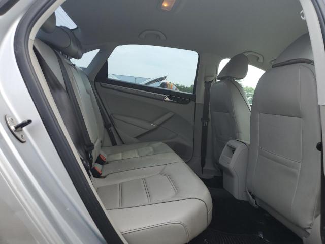 1VWDT7A32HC044261 - 2017 VOLKSWAGEN PASSAT R-LINE Gümüş foto 10