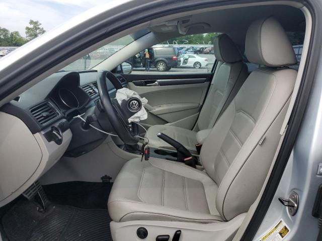 1VWDT7A32HC044261 - 2017 VOLKSWAGEN PASSAT R-LINE Gümüş foto 7