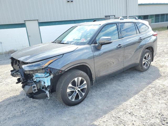 5TDGZRBH4NS588629 - 2022 TOYOTA HIGHLANDER XLE Boz foto 1