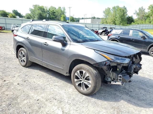 5TDGZRBH4NS588629 - 2022 TOYOTA HIGHLANDER XLE Boz foto 4