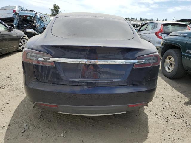 5YJSA1H11EFP39413 - 2014 TESLA MODEL S Blau Foto 6