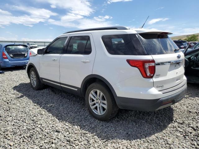 1FM5K8D87KGB09902 - 2019 FORD EXPLORER XLT WHITE photo 2