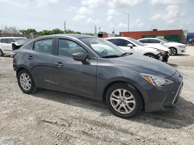 3MYDLBZV3GY137793 - 2016 TOYOTA SCION IA CHARCOAL photo 4