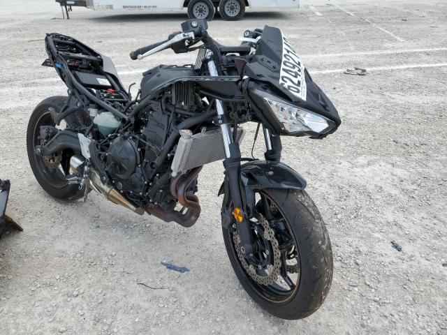 ML5EXER10PDA82676 - 2023 KAWASAKI EX650 R Boz foto 1