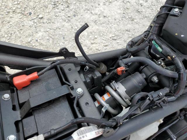 ML5EXER10PDA82676 - 2023 KAWASAKI EX650 R Boz foto 9