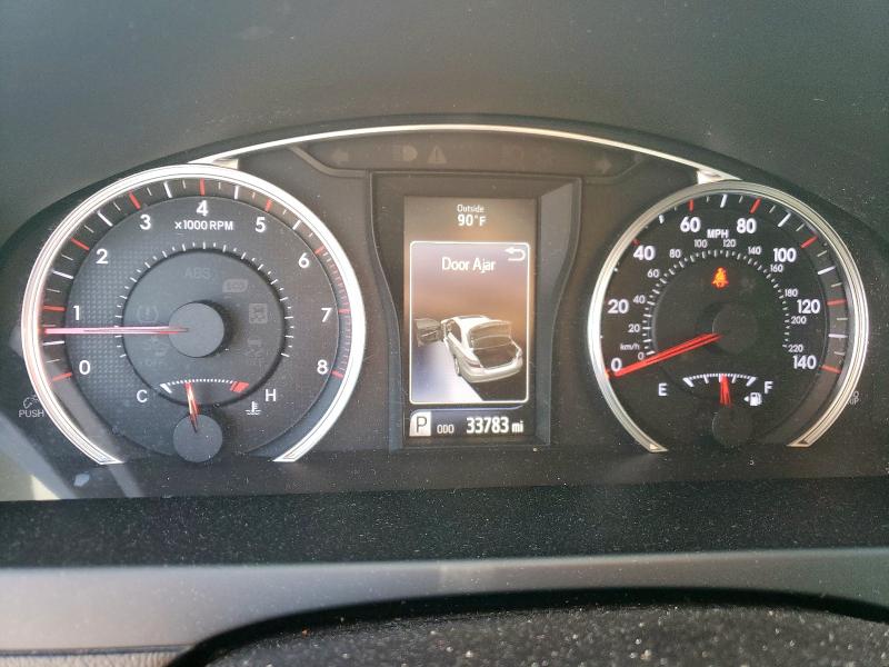 4T1BF1FK1HU446048 - 2017 TOYOTA CAMRY LE ვერცხლისფერი ფოტო 9