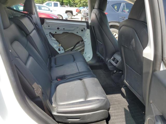 7SAYGAEE5NF398813 - 2022 TESLA MODEL Y WHITE photo 11