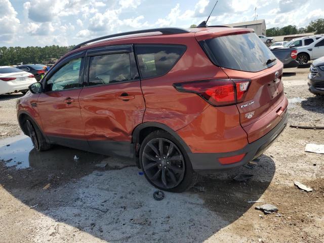 1FMCU0GD1KUB08743 - 2019 FORD ESCAPE SE ნარინჯისფერი ფოტო 2