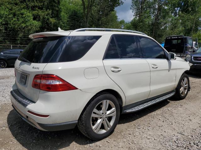 4JGDA5HB6CA074423 - 2012 MERCEDES-BENZ ML 350 4MATIC WHITE photo 3