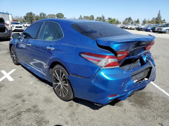 4T1B11HK7JU049901 - 2018 TOYOTA CAMRY L BLUE photo 2