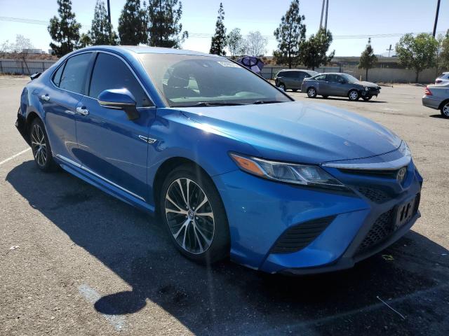 4T1B11HK7JU049901 - 2018 TOYOTA CAMRY L BLUE photo 4