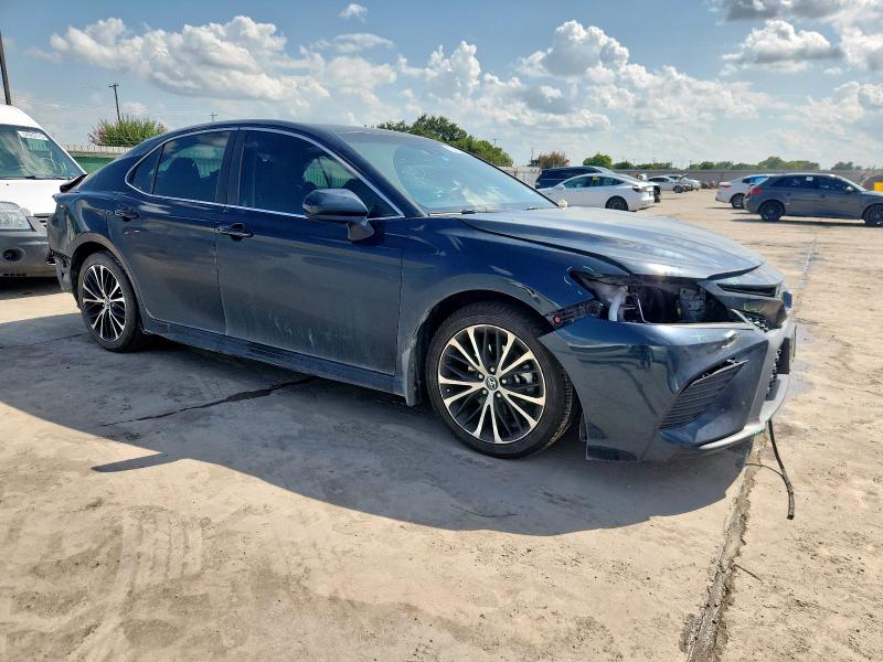 4T1B11HK3JU647516 - 2018 TOYOTA CAMRY L ლურჯი ფოტო 4