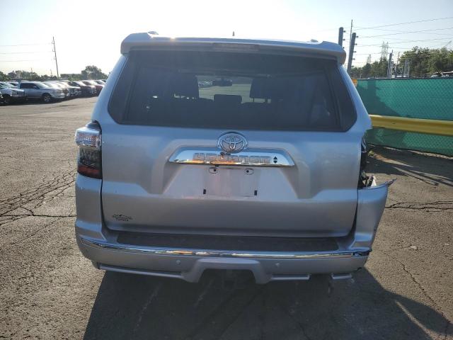 JTEBU5JR4H5411306 - 2017 TOYOTA 4RUNNER SR5/SR5 PREMIUM ვერცხლისფერი ფოტო 6