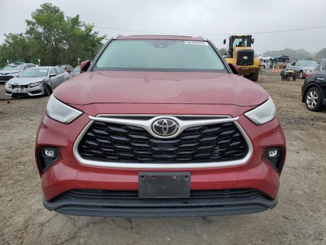 5TDGZRBH8NS245421 - 2022 TOYOTA HIGHLANDER XLE Красный фото 5