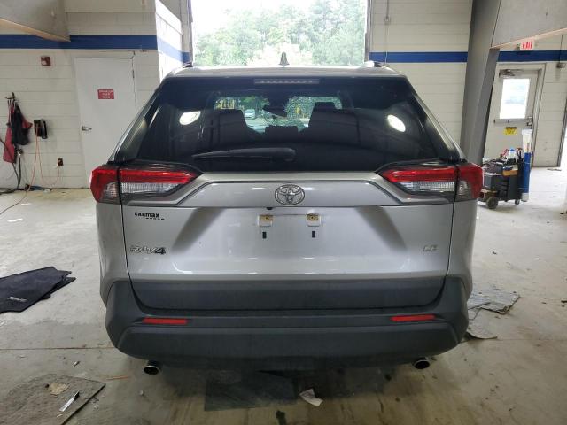 JTMH1RFV4KJ013855 - 2019 TOYOTA RAV4 LE ვერცხლისფერი ფოტო 6