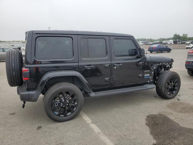 1C4JJXP60NW228315 - 2022 JEEP WRANGLER U SAHARA 4XE BLACK photo 3