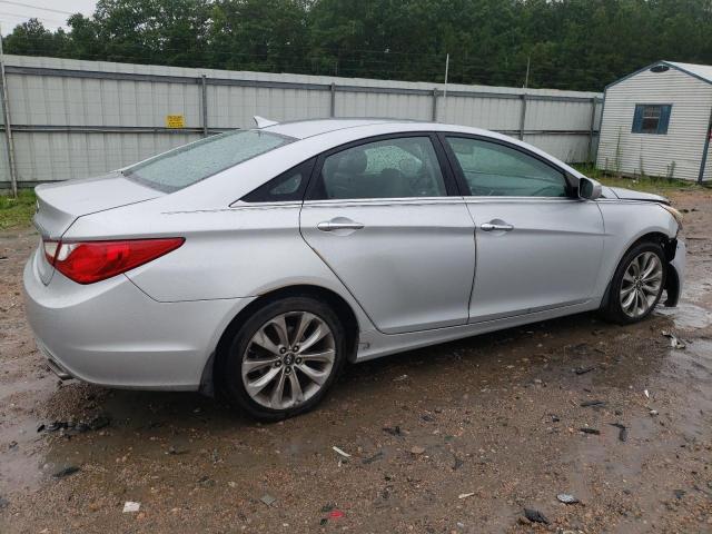 5NPEC4AC4BH098937 - 2011 HYUNDAI SONATA SE SILVER photo 3