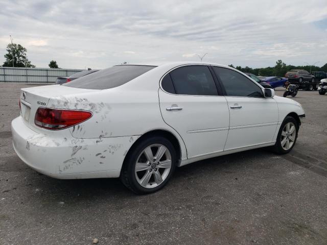 JTHBA30G855063022 - 2005 LEXUS ES 330 WHITE photo 3