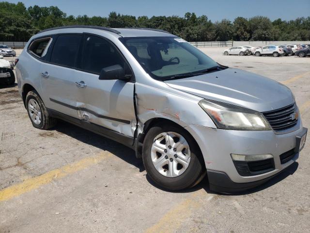 1GNKRFKD9FJ128247 - 2015 CHEVROLET TRAVERSE LS SILVER photo 4