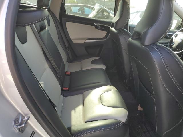 YV440MDR1H2093996 - 2017 VOLVO XC60 T5 DYNAMIC ვერცხლისფერი ფოტო 10