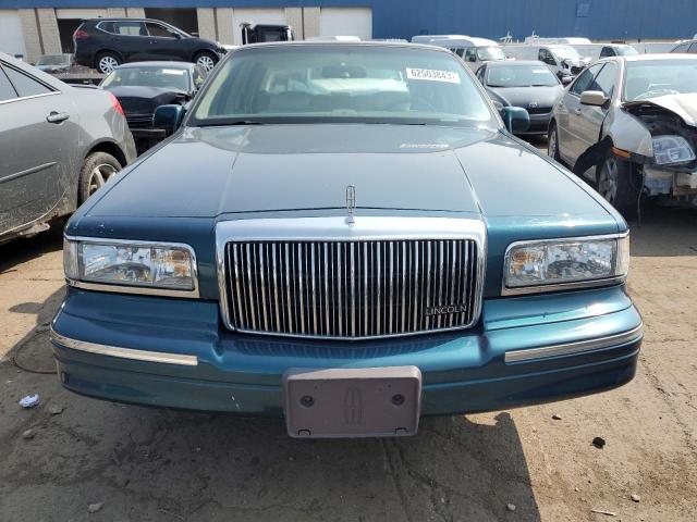 1LNLM82W6VY706699 - 1997 LINCOLN TOWN CAR SIGNATURE BLUE photo 5