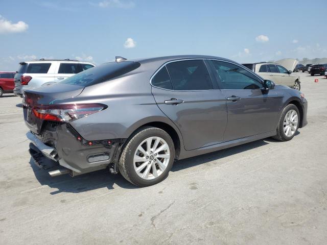 4T1C11AK0RU191744 - 2024 TOYOTA CAMRY LE SILVER photo 3