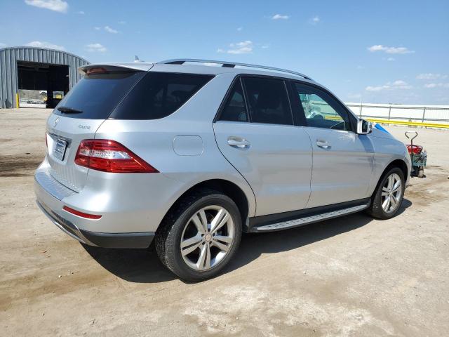4JGDA5HB1DA157386 - 2013 MERCEDES-BENZ ML 350 4MATIC SILVER photo 3