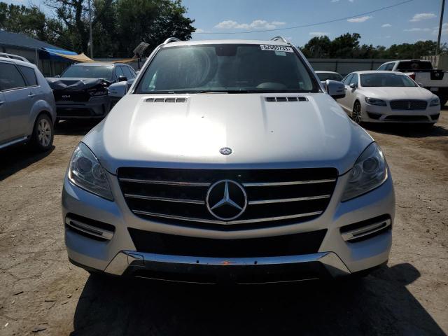 4JGDA5HB1DA157386 - 2013 MERCEDES-BENZ ML 350 4MATIC SILVER photo 5