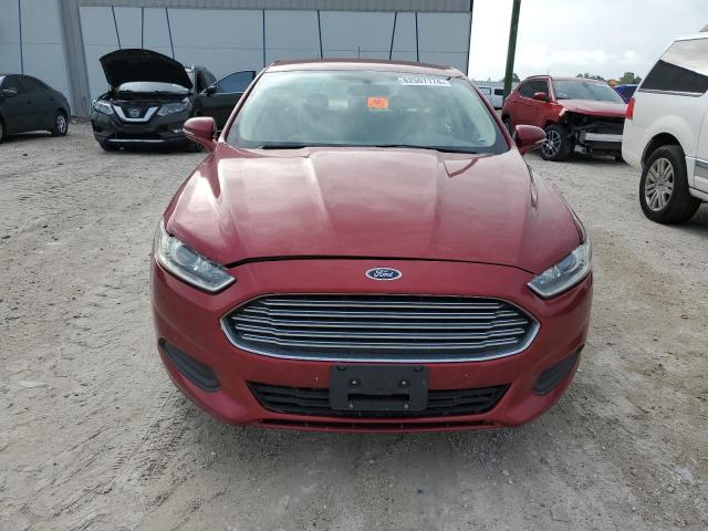 3FA6P0H72GR360717 - 2016 FORD FUSION SE RED photo 5