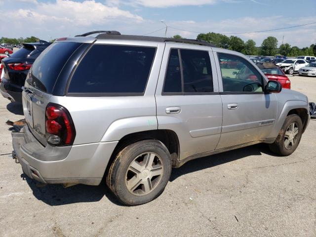 1GNDT13S942226602 - 2004 CHEVROLET TRAILBLAZE LS SILVER photo 3