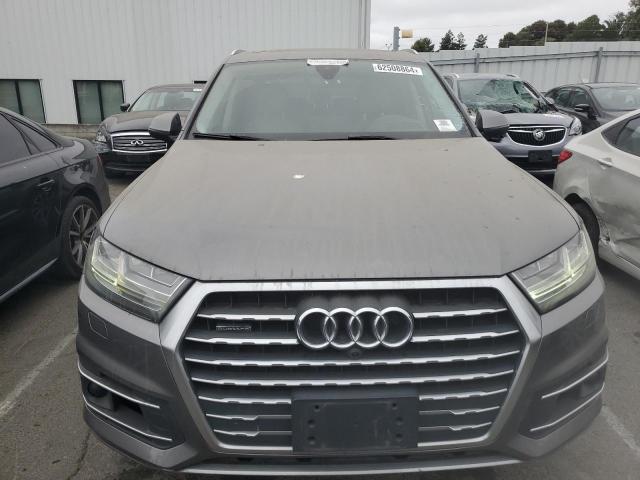 WA1VAAF7XHD031784 - 2017 AUDI Q7 PRESTIGE GRAY photo 5