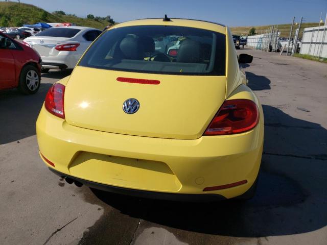 3VWJX7ATXCM651166 - 2012 VOLKSWAGEN BEETLE YELLOW photo 6