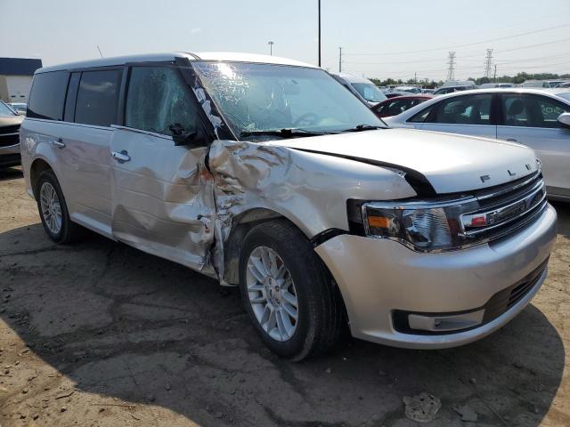 2FMHK6C84KBA31718 - 2019 FORD FLEX SEL SILVER photo 4