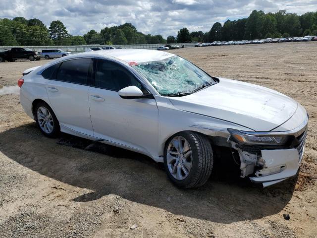 1HGCV1F16KA147443 - 2019 HONDA ACCORD LX WHITE photo 4