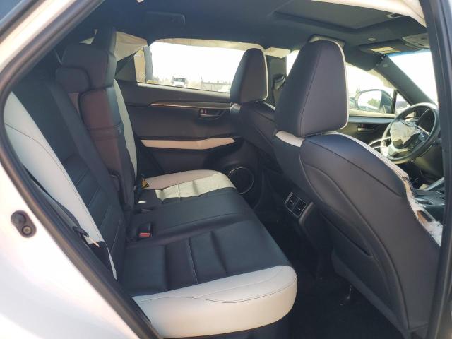JTJYARBZ7K2150028 - 2019 LEXUS NX 300 BASE თეთრი ფოტო 11