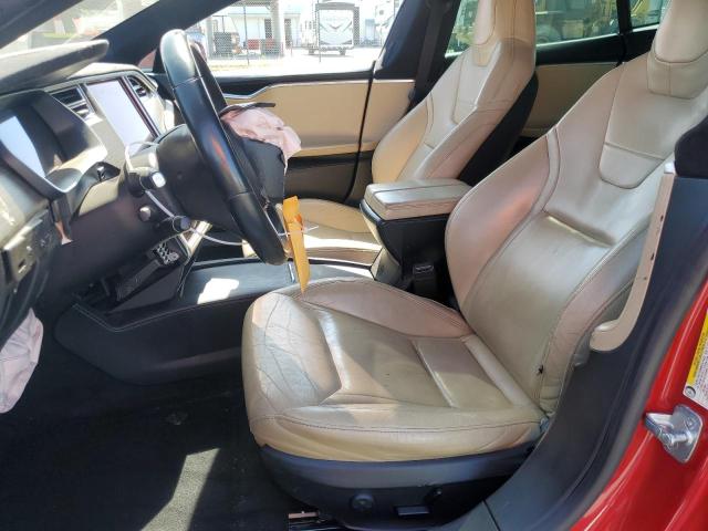 5YJSA1E18FF120152 - 2015 TESLA MODEL S Kırmızı fotoğraf 7