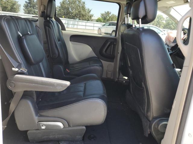 2C4RC1BG1ER383684 - 2014 CHRYSLER TOWN & COU TOURING WHITE photo 11