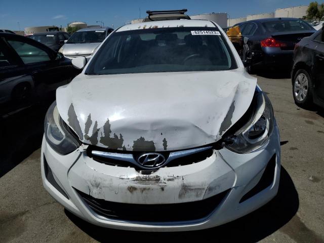 5NPDH4AE1GH673887 - 2016 HYUNDAI ELANTRA SE WHITE photo 5